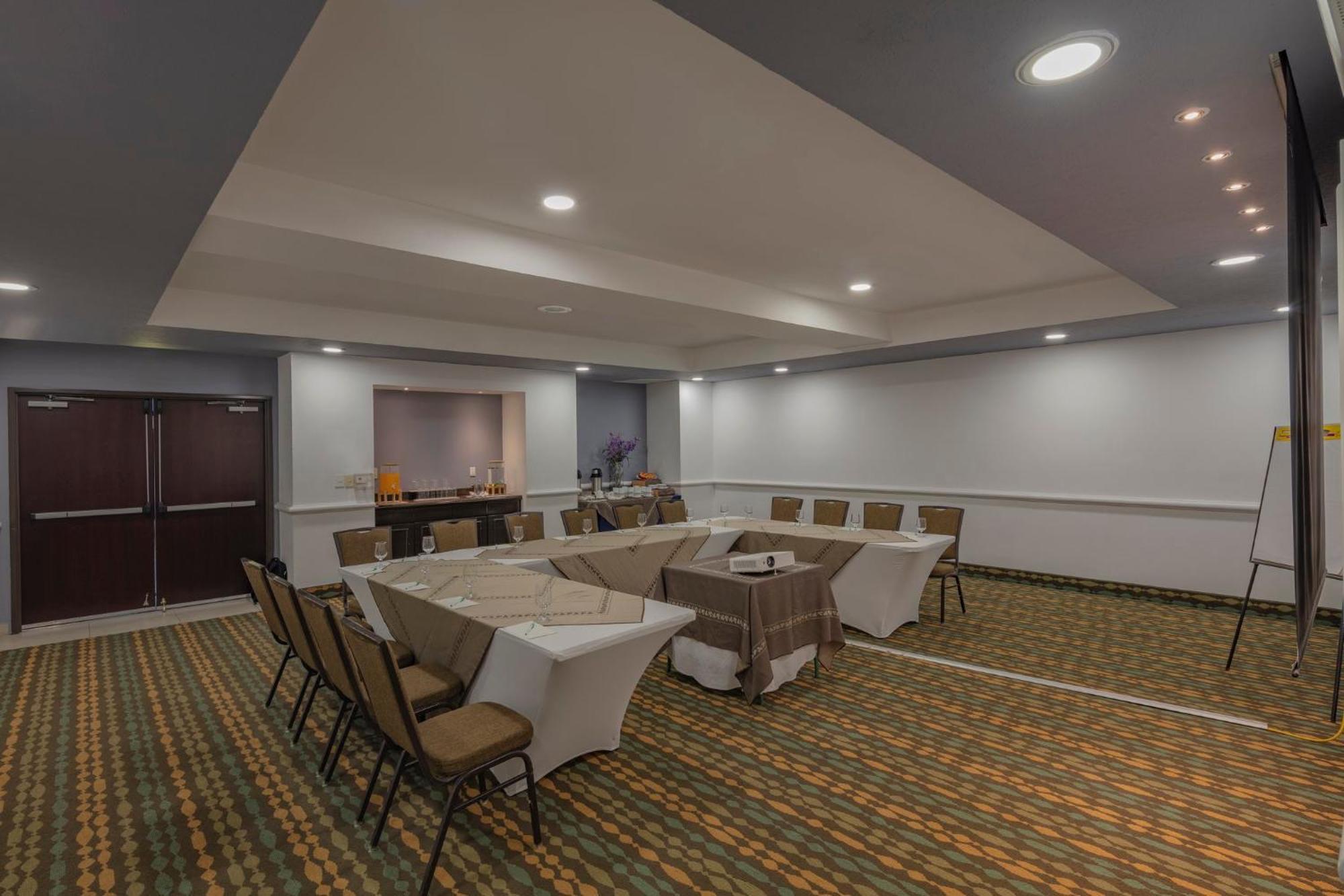 Holiday Inn Puebla La Noria By Ihg Ngoại thất bức ảnh